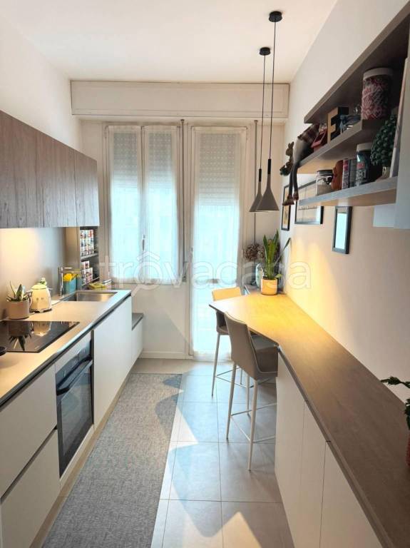 appartamento in vendita a Milano in zona Sempione