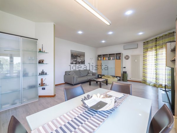 appartamento in vendita a Milano in zona Baggio