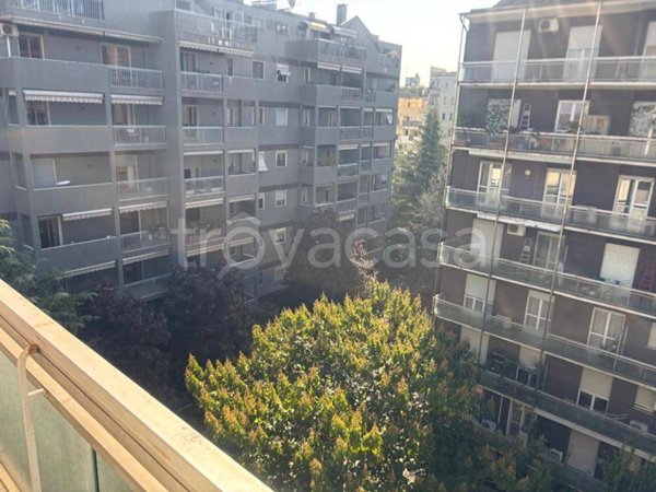 appartamento in vendita a Milano in zona Bovisa