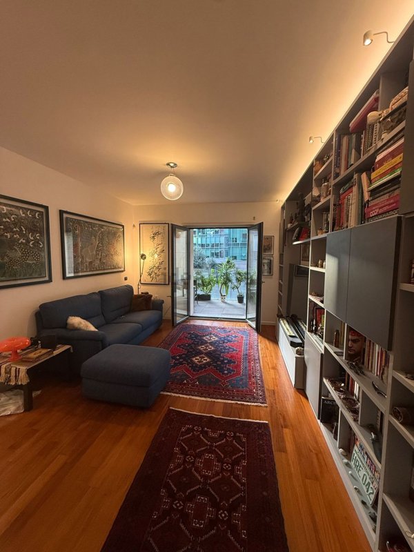 appartamento in vendita a Milano in zona Centro Direzionale