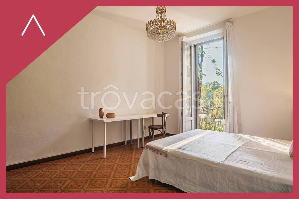 appartamento in vendita a Milano in zona Porta Ticinese
