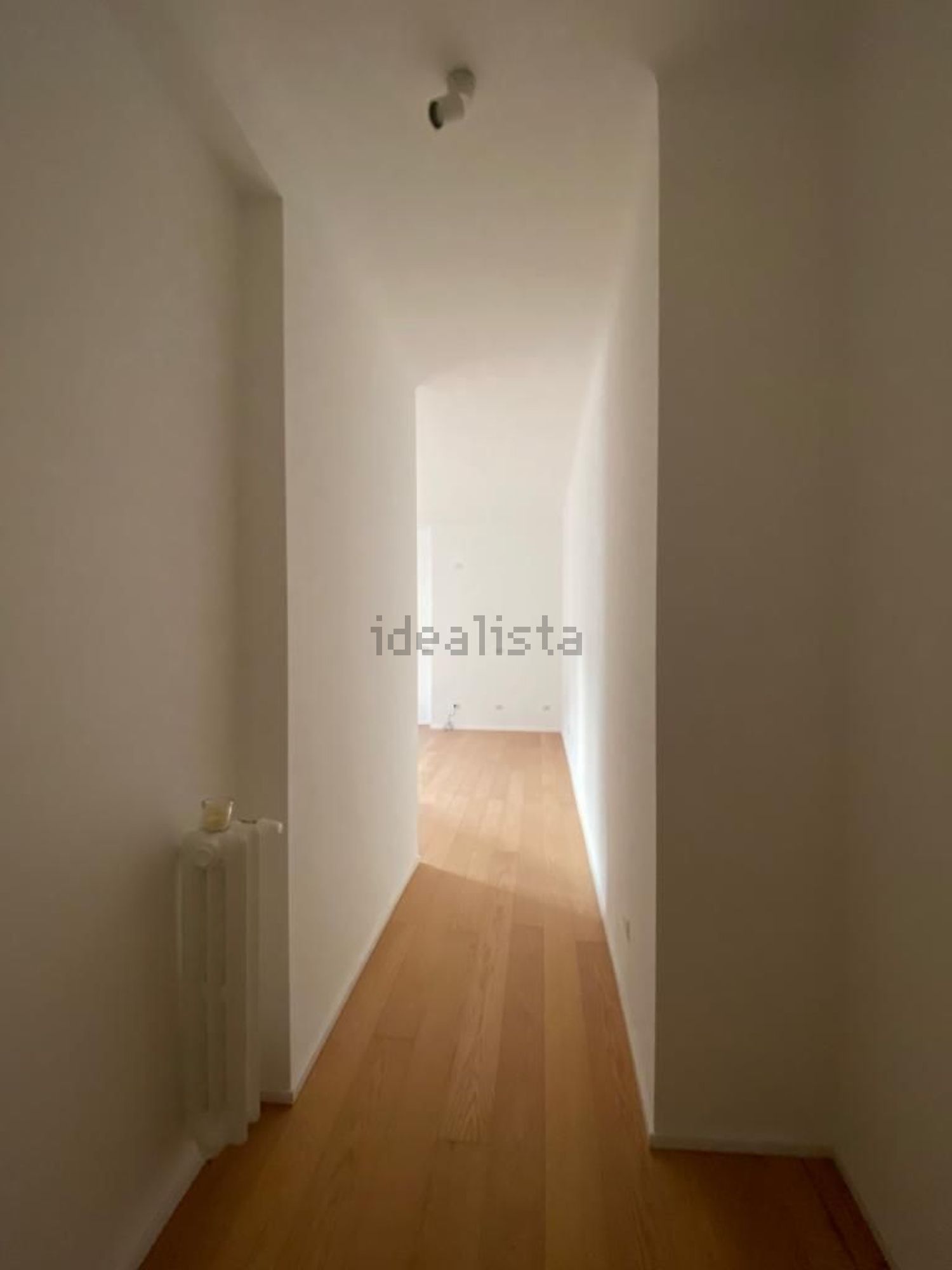 appartamento in vendita a Milano in zona Famagosta