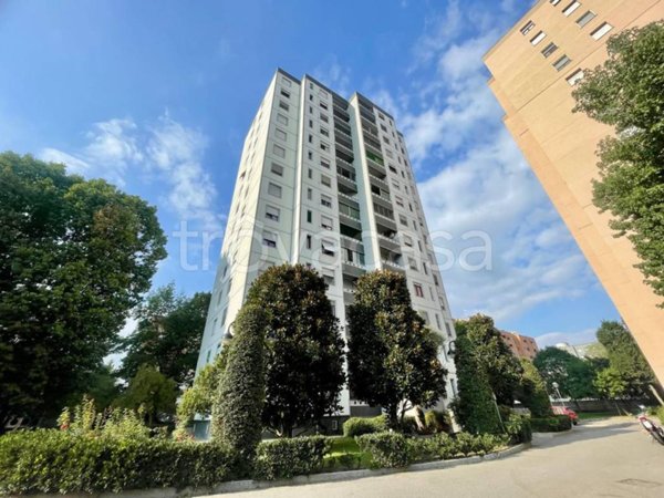 appartamento in vendita a Milano in zona Gallaratese