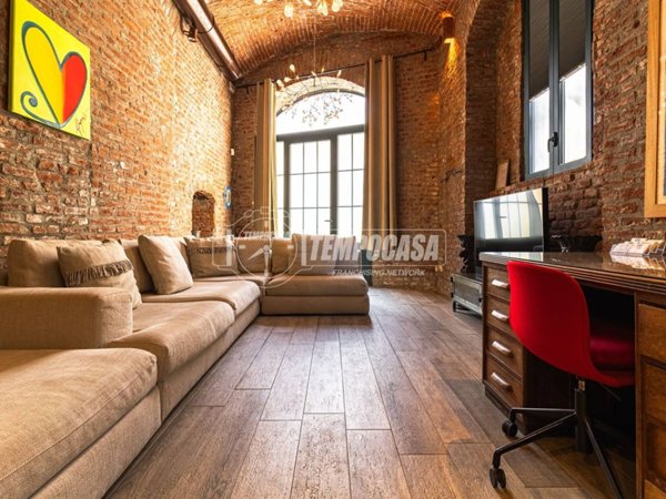 appartamento in vendita a Milano in zona Piazzale Lodi