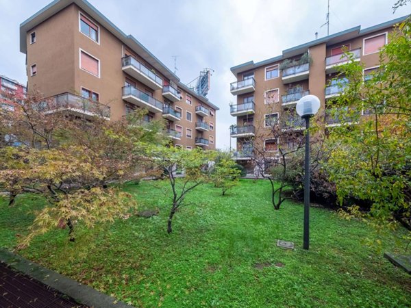 appartamento in vendita a Milano in zona Il Portello