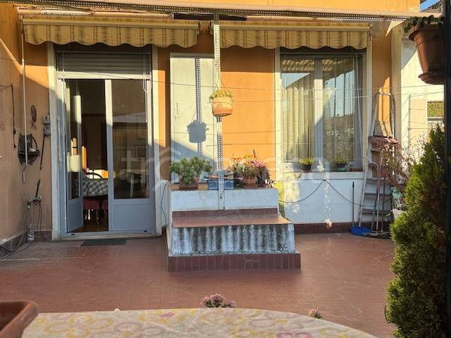 appartamento in vendita a Milano in zona Ghisolfa