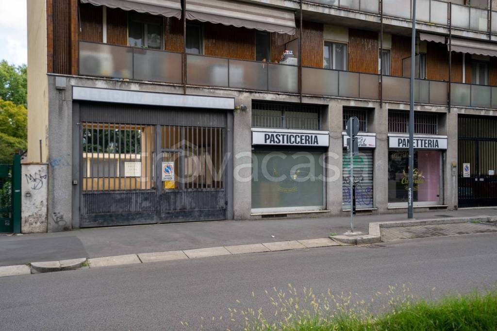 appartamento in vendita a Milano in zona Chiesa Rossa