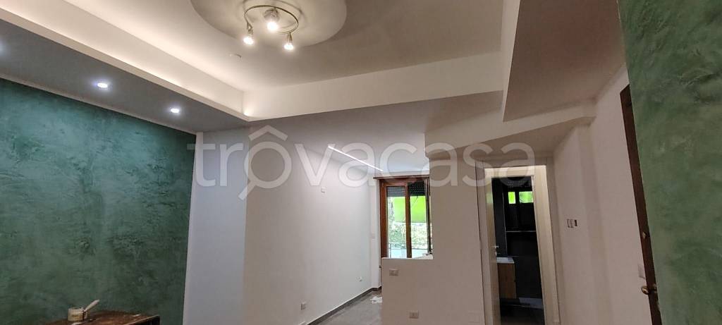 appartamento in vendita a Milano in zona Rottole