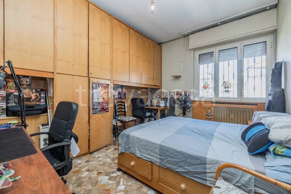 appartamento in vendita a Milano in zona Porta Vittoria