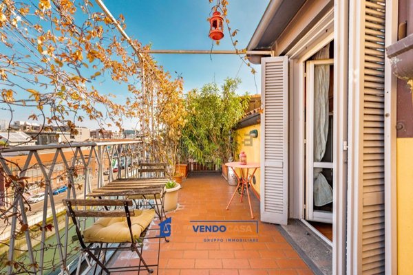 appartamento in vendita a Milano in zona Porta Genova