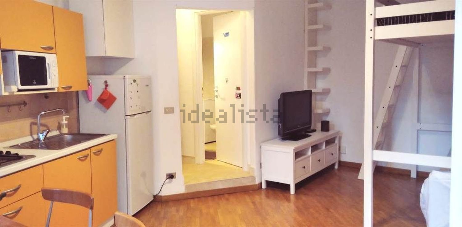 appartamento in vendita a Milano in zona Paolo Sarpi