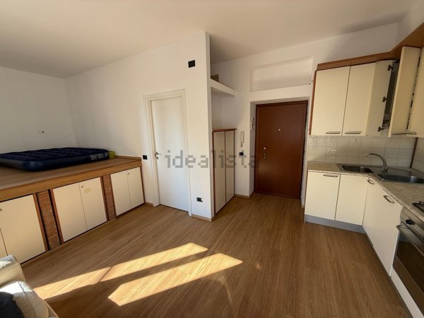 appartamento in vendita a Milano in zona Vigentino