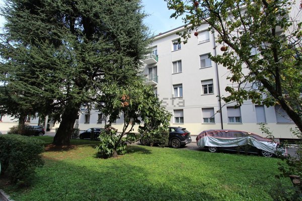 appartamento in vendita a Milano in zona Affori