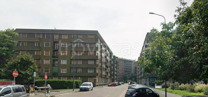 appartamento in vendita a Milano in zona Bande Nere