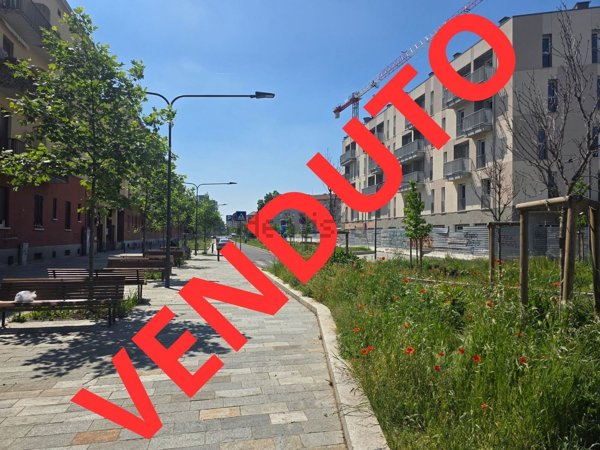 appartamento in vendita a Milano in zona Lorenteggio