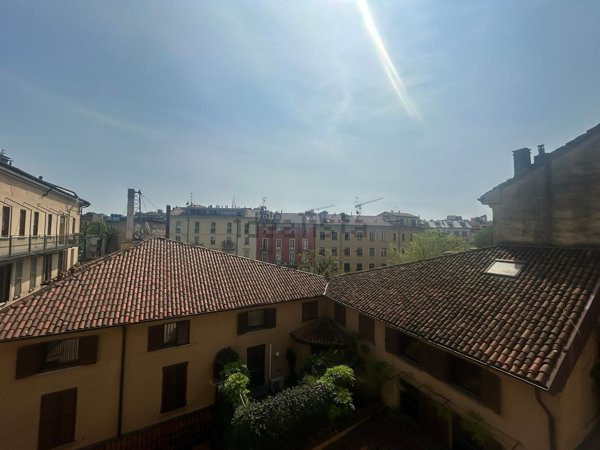 appartamento in vendita a Milano in zona Porta Garibaldi