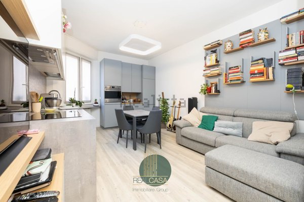 appartamento in vendita a Milano in zona Adriano