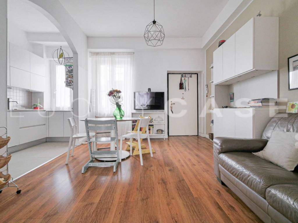 appartamento in vendita a Milano in zona Dergano