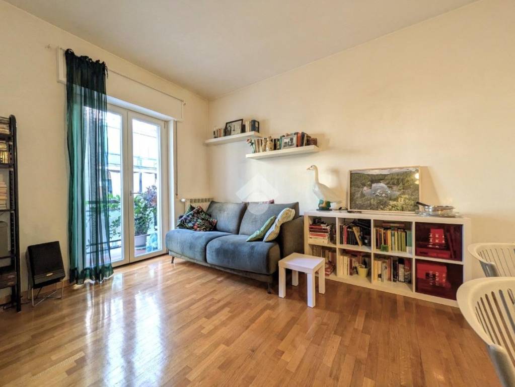 appartamento in vendita a Milano in zona Dergano