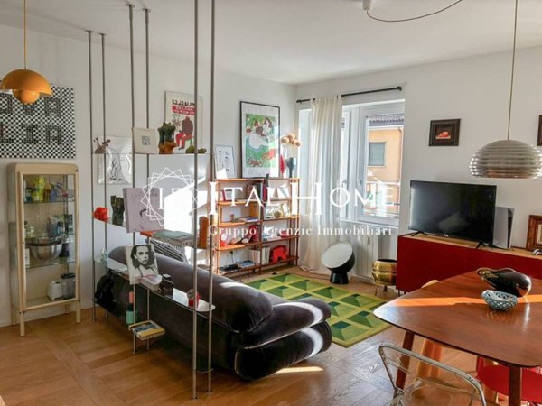 appartamento in vendita a Milano in zona Lorenteggio