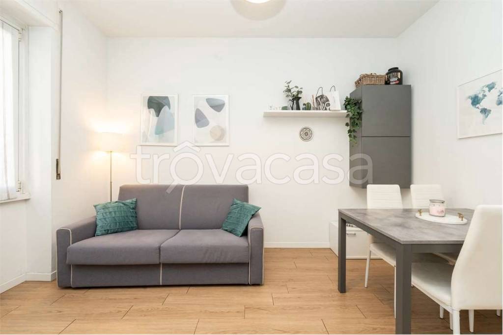 appartamento in vendita a Milano in zona Dergano