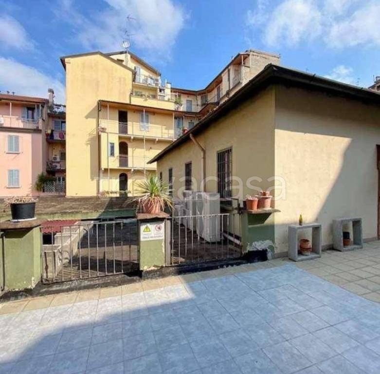 appartamento in vendita a Milano in zona Sempione