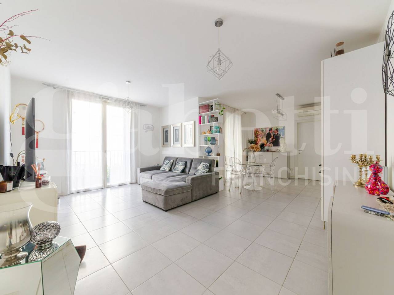 appartamento in vendita a Milano in zona Famagosta