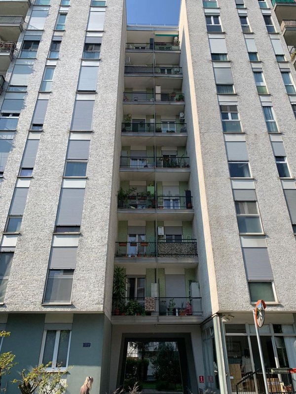appartamento in vendita a Milano in zona Dergano