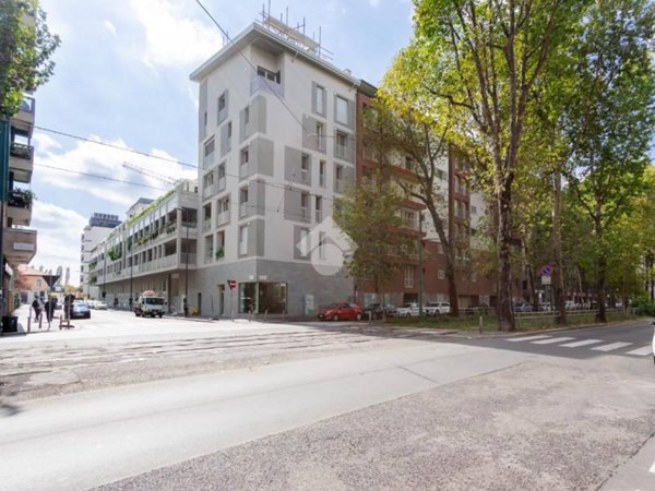 appartamento in vendita a Milano in zona Lorenteggio