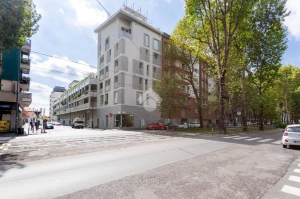 appartamento in vendita a Milano in zona Lorenteggio