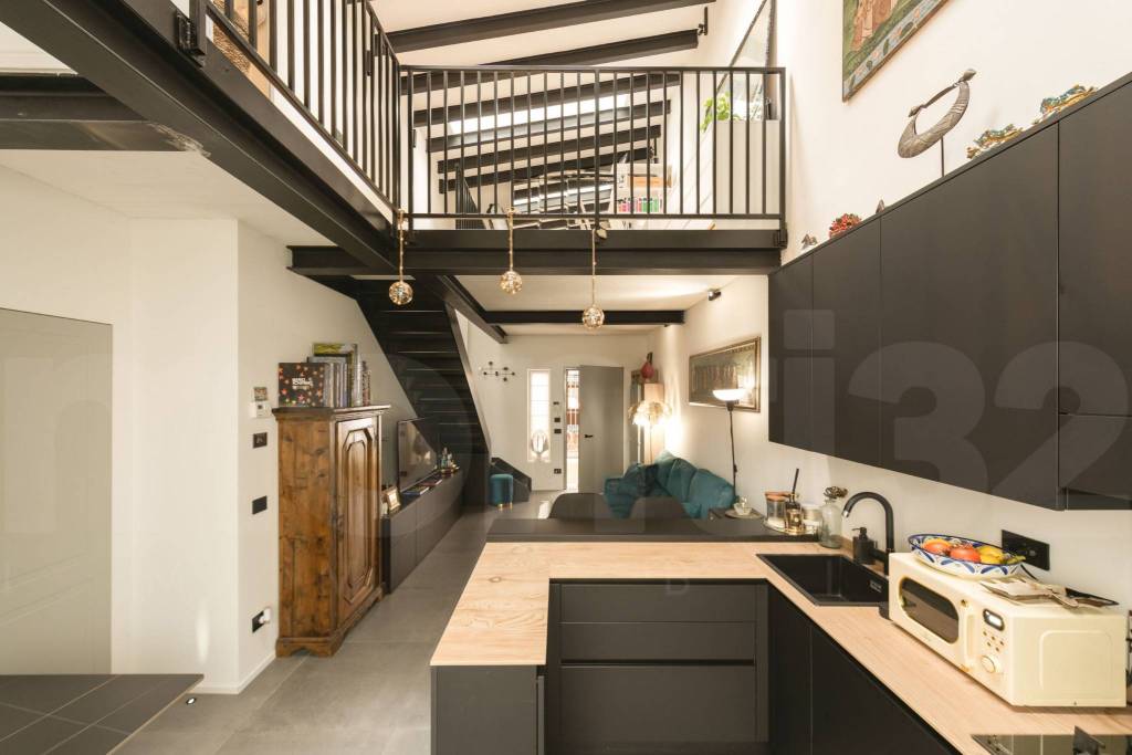 appartamento in vendita a Milano in zona Isola