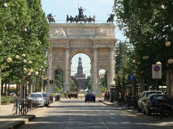 appartamento in vendita a Milano in zona Sempione