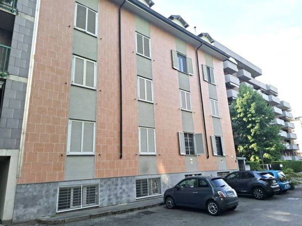 appartamento in vendita a Milano in zona Chiesa Rossa