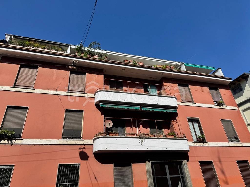appartamento in vendita a Milano in zona Bocconi