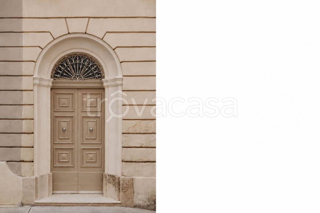 appartamento in vendita a Milano in zona Brera