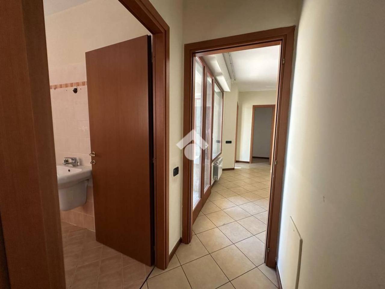appartamento in vendita a Milano in zona Adriano