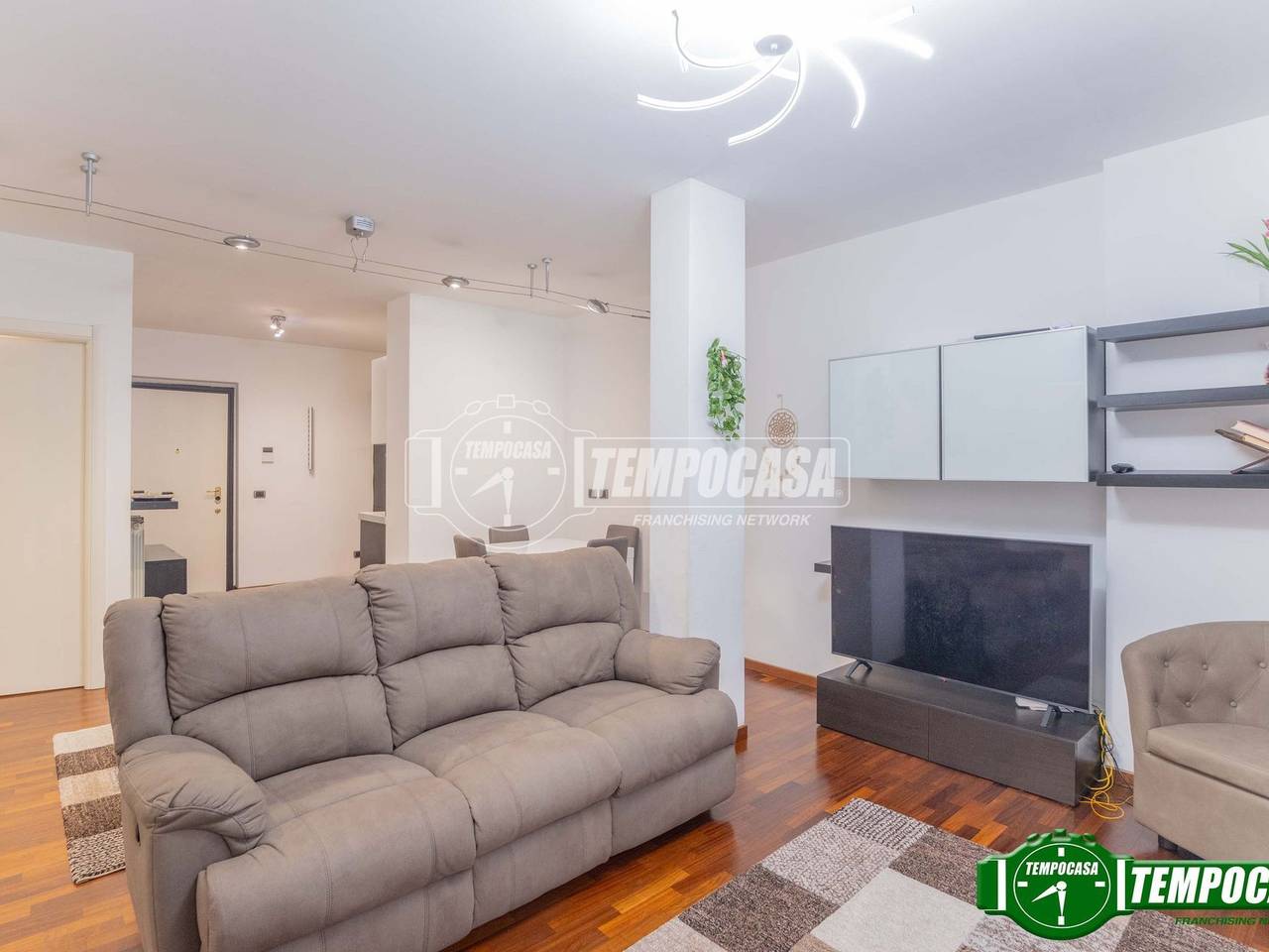appartamento in vendita a Milano in zona Montalbino