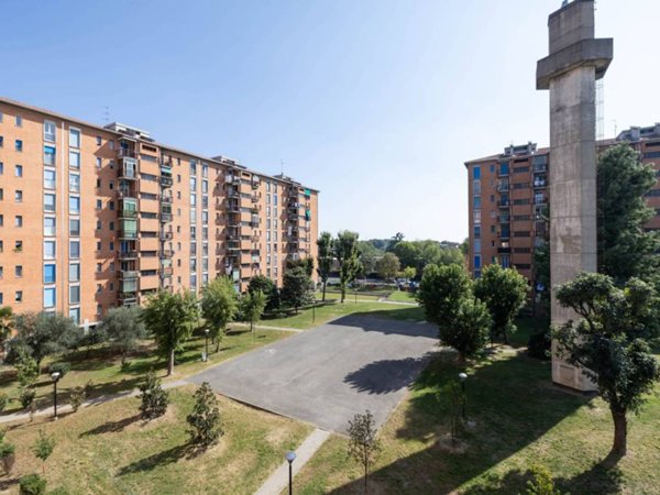 appartamento in vendita a Milano in zona Barona