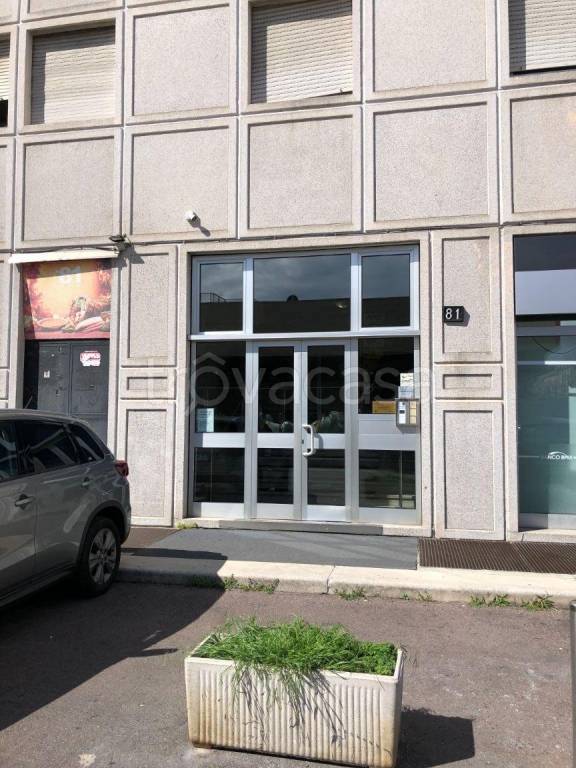 appartamento in vendita a Milano in zona Farini