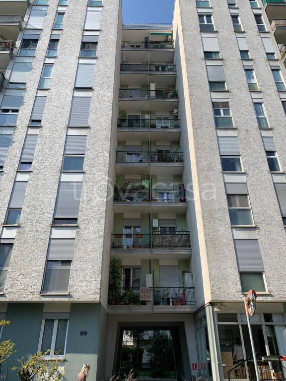 appartamento in vendita a Milano in zona Dergano
