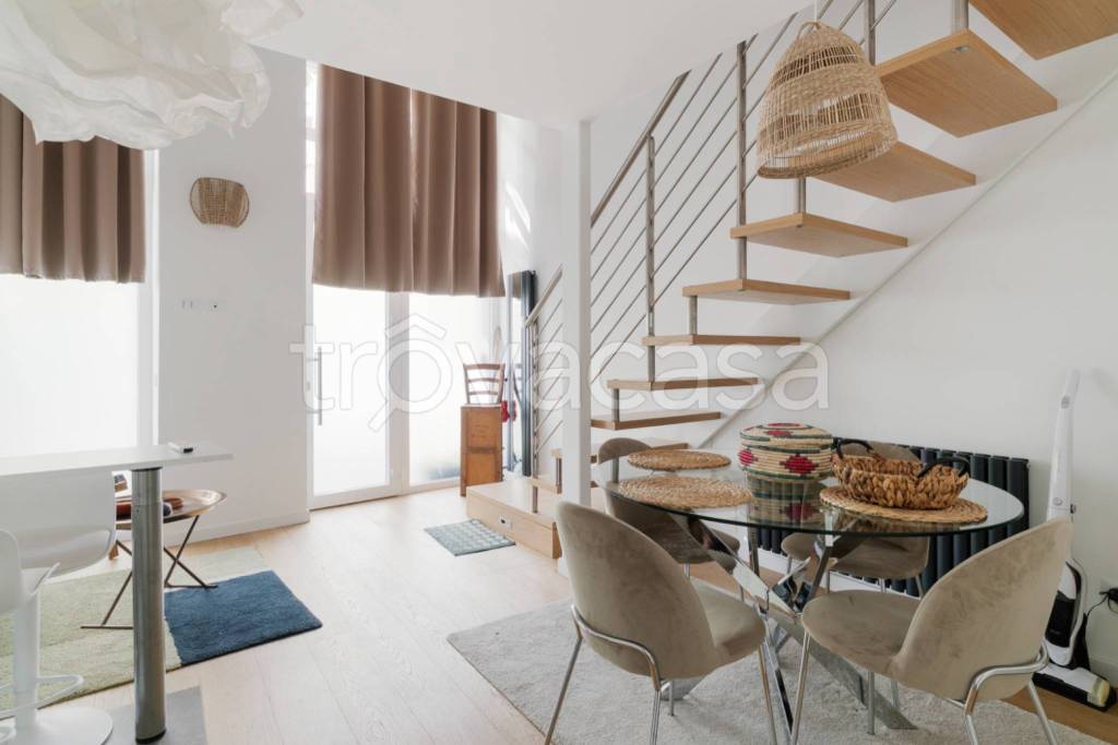 appartamento in vendita a Milano in zona Porta Romana