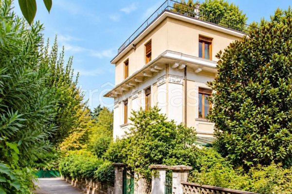 casa indipendente in vendita a Milano in zona Casoretto