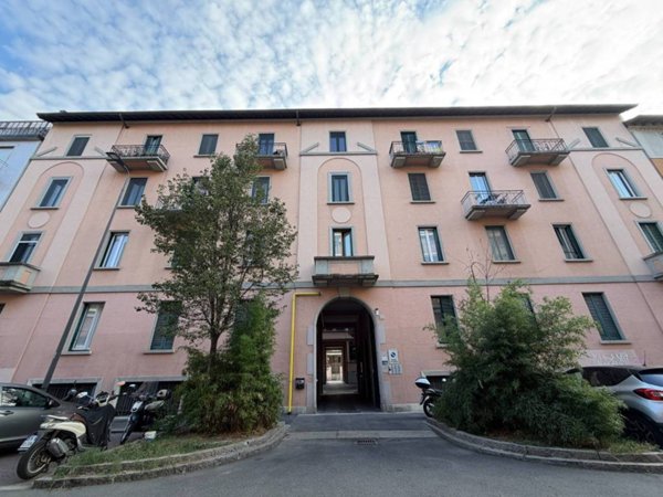 appartamento in vendita a Milano in zona Stadera