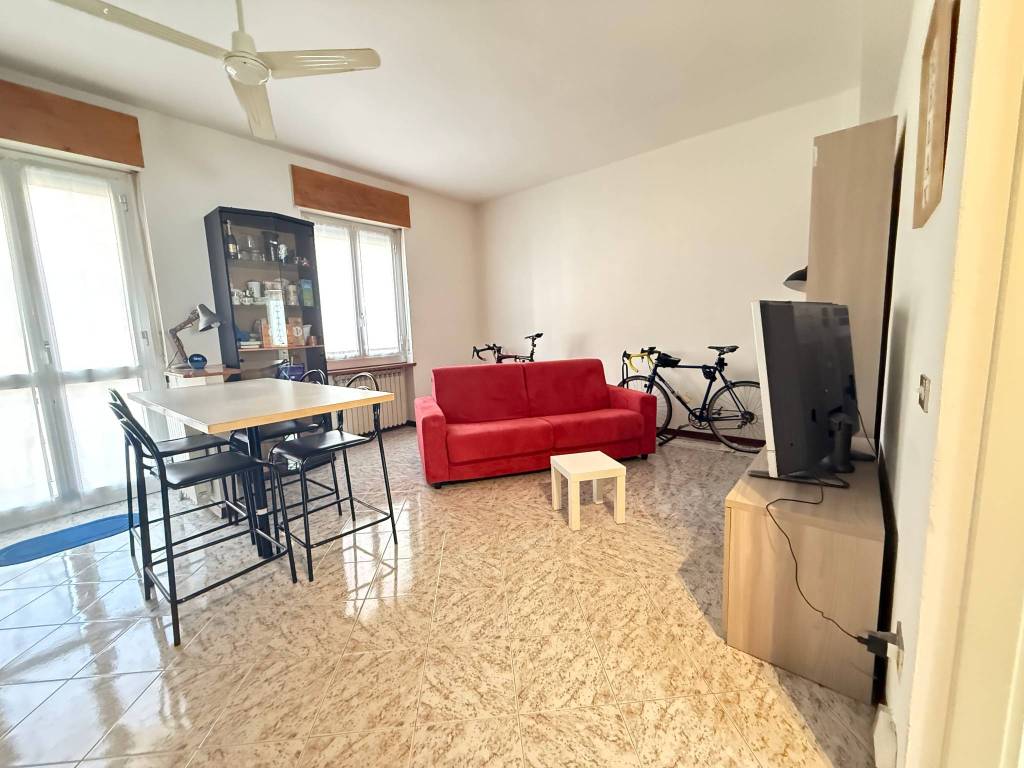 appartamento in vendita a Milano in zona Gorla