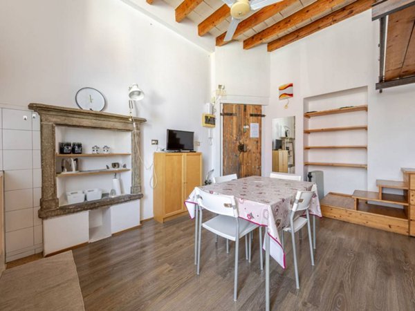 appartamento in vendita a Milano in zona Vigentino