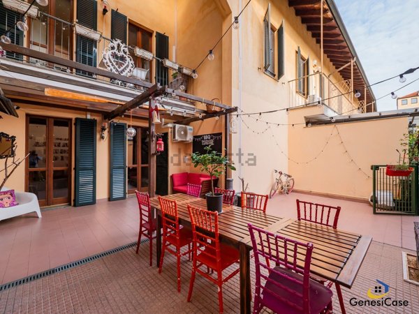 casa indipendente in vendita a Milano in zona Greco