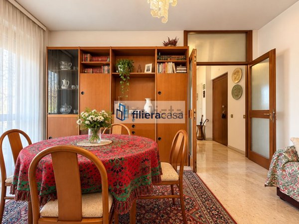 appartamento in vendita a Milano in zona Barona