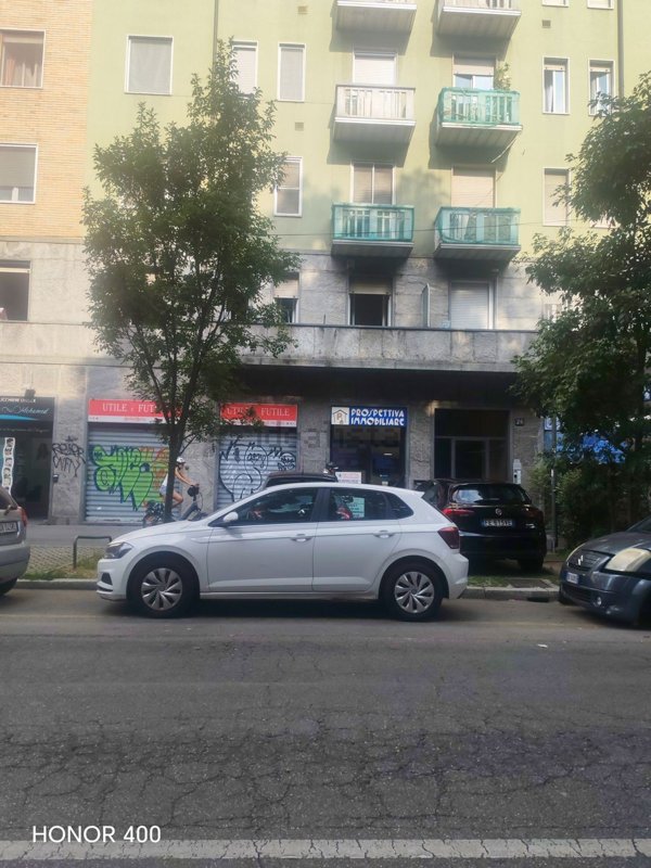 ufficio in vendita a Milano in zona San Siro