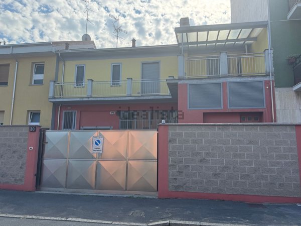 appartamento in vendita a Milano in zona Precotto