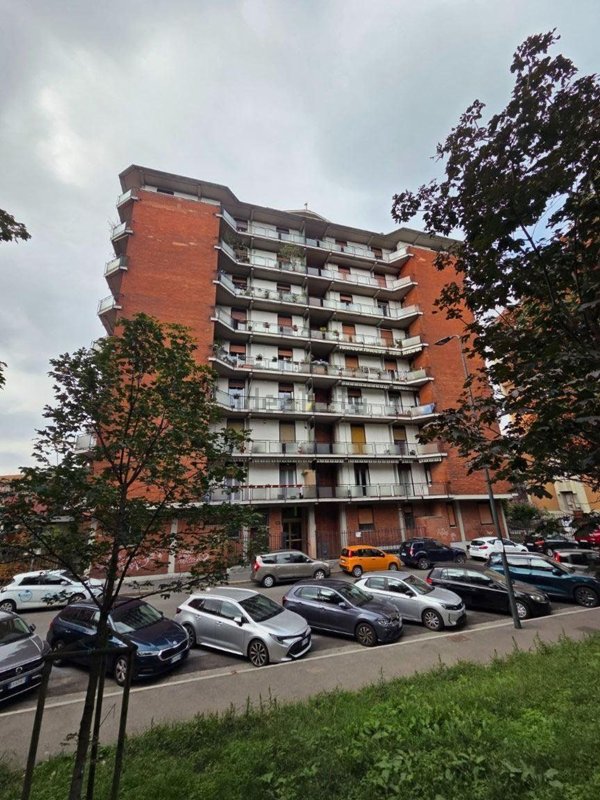 appartamento in vendita a Milano in zona Affori